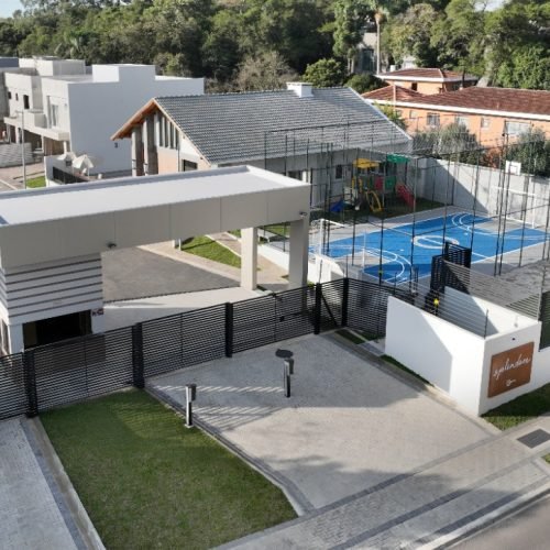 i8hBeU91m2x229_806684732c6b7478